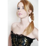 Pavl�na Holasov�